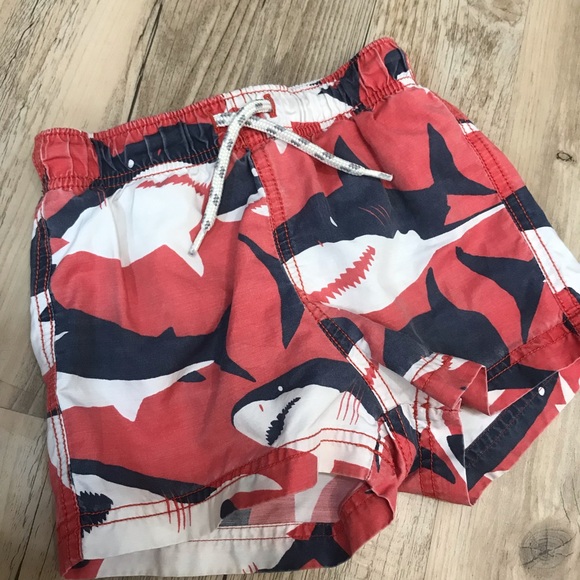 Mini Boden swim trunks sz 1.5-2 years 18 months 24 months - Picture 4 of 8
